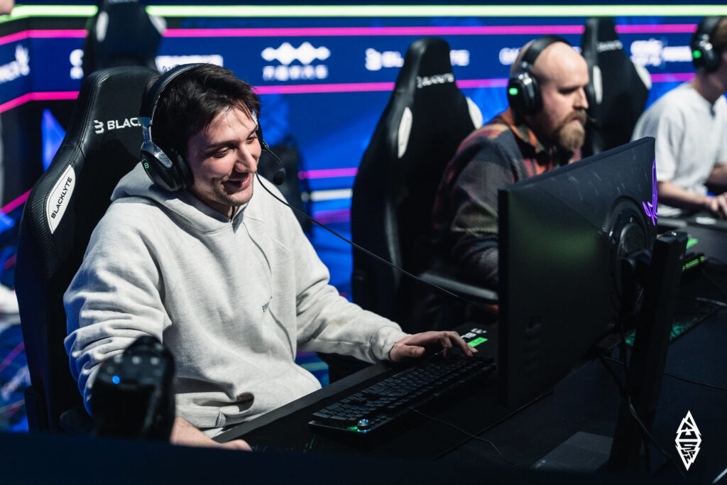arteezy at blast dota 2 event