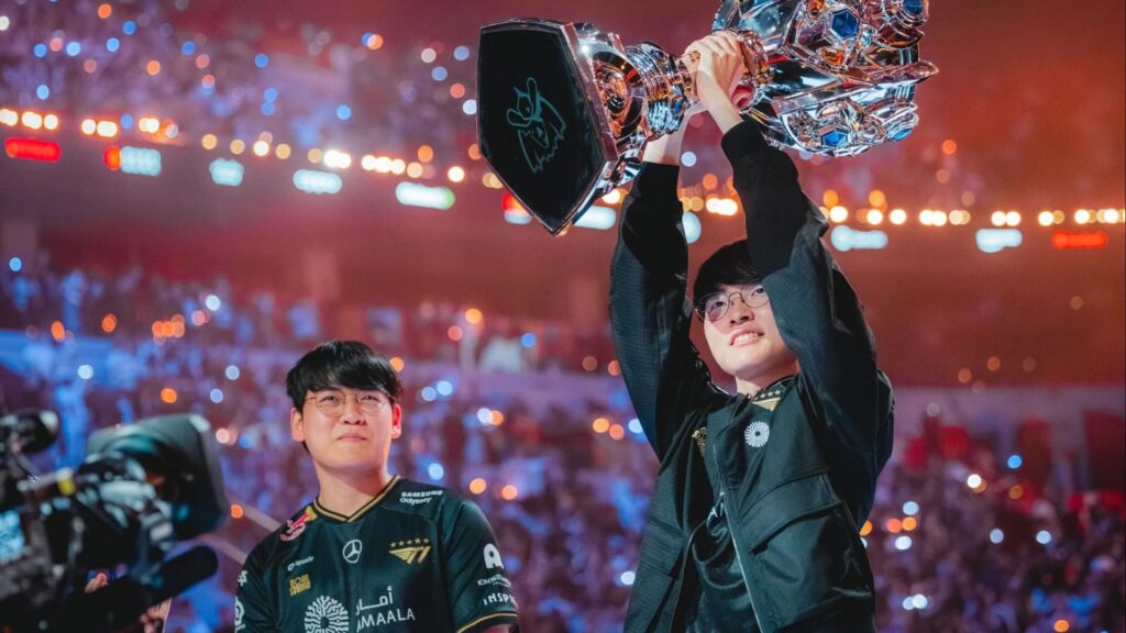 faker lifts worlds trophy